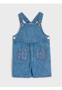 Sinsay - Jeansowe szorty ogrodniczki - niebieski. Kolor: niebieski. Materiał: jeans #1