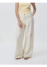 Reserved - Jeansy wide leg - złamana biel #1