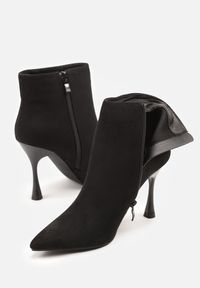Renee - Czarne Botki na Szpilce Vices w Klasycznym Stylu Tikolisse. Okazja: na co dzień. Kolor: czarny. Materiał: jeans, skóra. Obcas: na szpilce. Styl: klasyczny