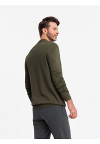 Ombre Clothing - Półgolf dzianinowy męski z wiskozą – ciemnooliwkowy V7 - Rozmiar: XL. Okazja: na co dzień. Kolor: kremowy. Materiał: wiskoza, dzianina. Wzór: gładki, jednolity. Styl: klasyczny, casual, elegancki #6
