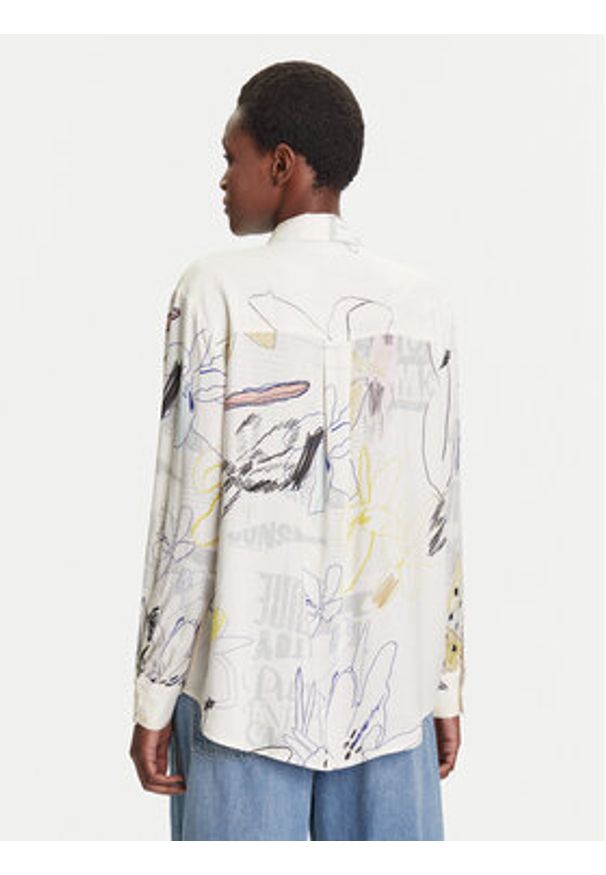 Desigual Koszula Newsarty 25WWCW14 Biały Loose Fit. Kolor: biały. Materiał: wiskoza