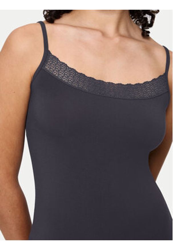 Triumph Top Feel Of Modal 10221654 Szary Slim Fit. Kolor: szary