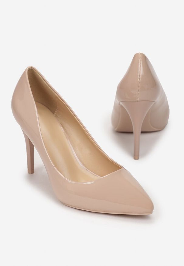 Born2be - Beżowe Szpilki Thereia. Okazja: na imprezę. Kolor: beżowy. Materiał: lakier. Wzór: gładki. Obcas: na szpilce. Styl: wizytowy. Wysokość obcasa: średni