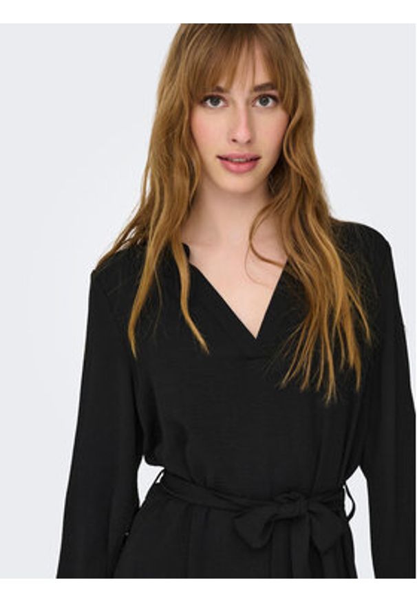 JDY Sukienka codzienna 15300554 Czarny Regular Fit. Okazja: na co dzień. Kolor: czarny. Materiał: syntetyk. Typ sukienki: proste. Styl: casual