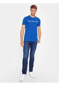 Calvin Klein Jeans T-Shirt J30J322344 Niebieski Slim Fit. Kolor: niebieski. Materiał: bawełna