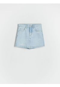 Reserved - Jeansowe szorty imitujące spódnicę - niebieski. Kolor: niebieski. Materiał: jeans