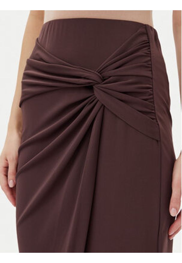 Rinascimento Spódnica CFC0123489003 Brązowy Regular Fit. Kolor: brązowy. Materiał: syntetyk