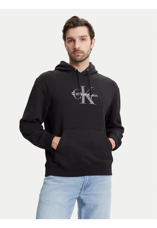 Calvin Klein Jeans Bluza Monologo LV04RC282G Czarny Regular Fit. Kolor: czarny. Materiał: bawełna