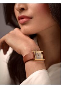 Timex Zegarek Hailey TW2W63900 Brązowy. Kolor: brązowy
