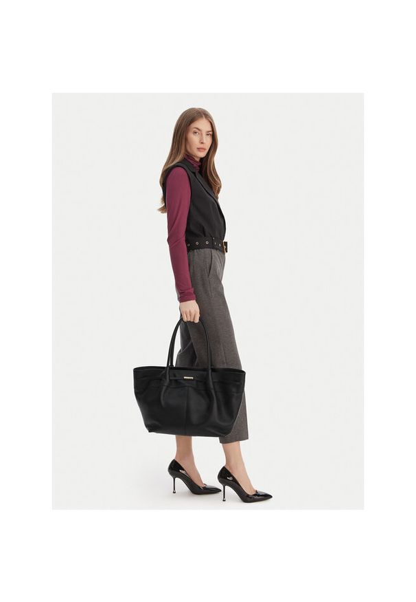 Torebka BOSS. Kolor: czarny