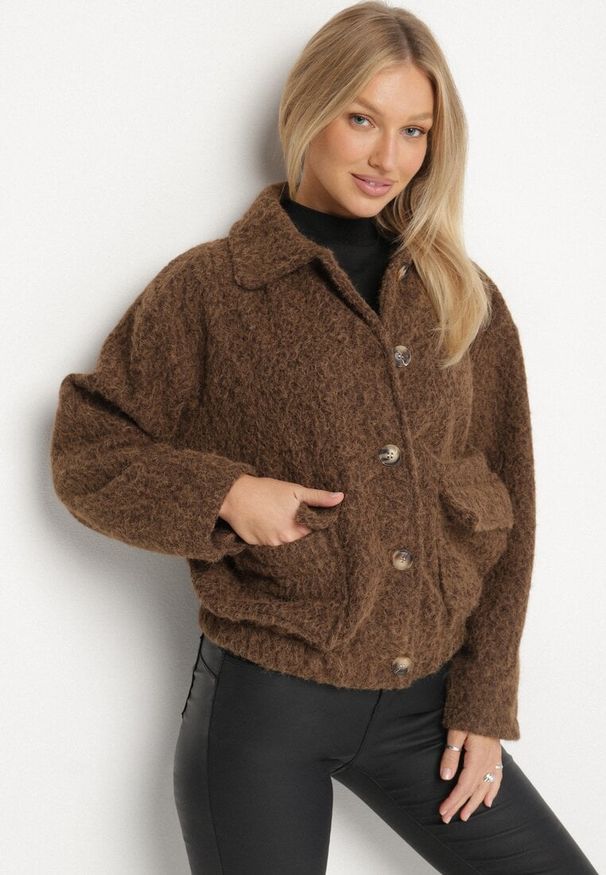 Born2be - Brązowa Kurtka Koszulowa z Gumką w Pasie Stylizowana na Wełnianą Unelises. Okazja: na co dzień. Kolor: brązowy. Materiał: wełna. Styl: casual, klasyczny
