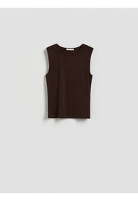 Reserved - Top z wiskozą - ciemnobrązowy. Kolor: brązowy. Materiał: wiskoza