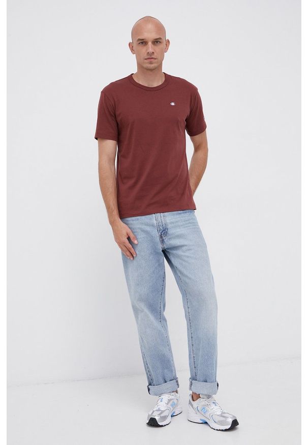 Champion - T-shirt bawełniany. Okazja: na co dzień. Kolor: brązowy. Materiał: bawełna. Wzór: gładki, aplikacja. Styl: casual