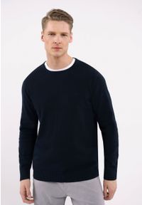 Volcano - Sweter basic S‑RADO. Kolekcja: plus size. Kolor: niebieski. Materiał: bawełna, materiał, włókno, dzianina, skóra. Wzór: ze splotem, haft. Styl: klasyczny