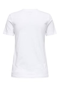 only - ONLY T-Shirt Emma 15329752 Biały Regular Fit. Kolor: biały. Materiał: bawełna #7
