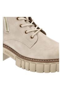 Beżowe Botki Mustang Ocieplane Buty Damskie. Kolor: beżowy. Sezon: jesień, zima. Styl: klasyczny #6