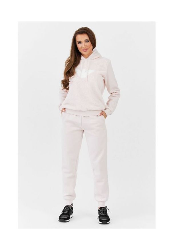 Emporio Armani - EMPORIO ARMANI Różowe damskie spodnie dresowe. Kolor: zielony. Materiał: bawełna