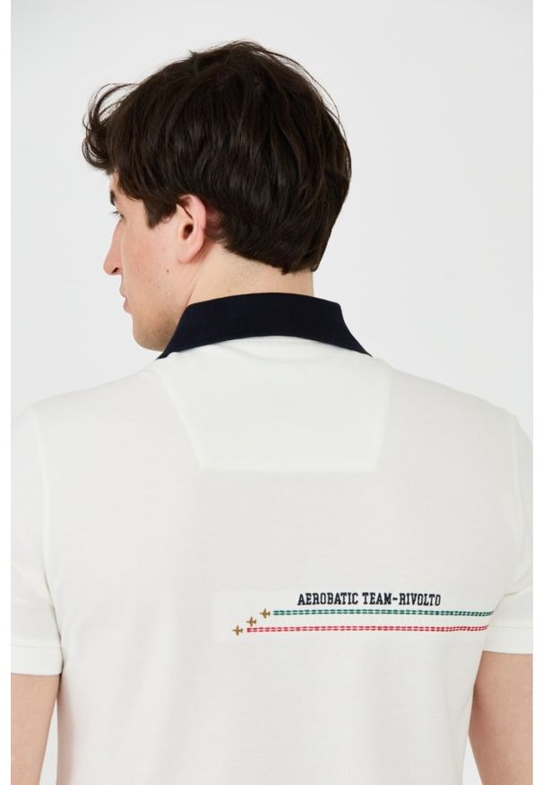 Aeronautica Militare - AERONAUTICA MILITARE Białe polo Frecce Tricolori Embroidered. Typ kołnierza: polo. Kolor: biały