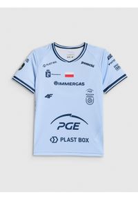 4f - 4F Koszulka meczowa replika domowa z sezonu 2025/26 dziecięca 4F x Projekt Warszawa - niebieska 122/128 (6-8 lat). Okazja: do domu. Kolor: niebieski. Materiał: dzianina, materiał. Wzór: nadruk. Sezon: lato. Styl: sportowy, casual, młodzieżowy #1