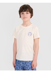 4f - 4F T-shirt regular z nadrukiem chłopięcy - biały 146 (10-11 lat). Okazja: na co dzień. Kolor: biały. Materiał: dzianina, bawełna, jersey. Długość rękawa: krótki rękaw. Długość: krótkie. Wzór: nadruk. Sezon: lato. Styl: klasyczny, sportowy, casual