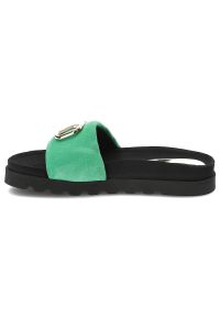 Zielone Klapki Karino Modne Skórzane Buty. Kolor: zielony. Materiał: skóra. Sezon: lato. Styl: elegancki, wakacyjny #5