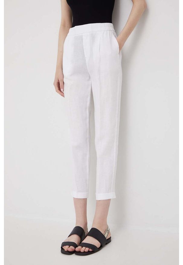 United Colors of Benetton spodnie lniane damskie kolor biały proste high waist. Okazja: na co dzień. Stan: podwyższony. Kolor: biały. Materiał: len. Styl: casual