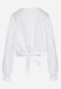 Born2be - Biała Bluzka z Bawełny o Nietoperzowym Kroju z Wiązaniem Sepene. Kolor: biały. Materiał: bawełna #5