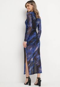 Born2be - Czarno-Granatowa Dopasowana Sukienka Długa z Siateczki z Rozcięciem na Boku Nethys. Kolor: czarny. Materiał: wiskoza. Styl: elegancki. Długość: maxi