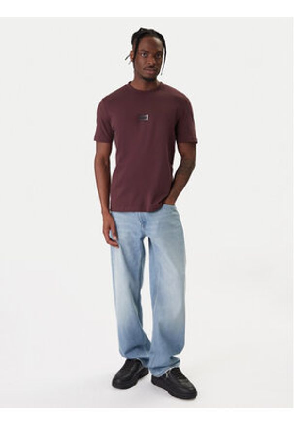 Hugo - HUGO T-Shirt Danotie 50553124 Brązowy Regular Fit. Kolor: brązowy. Materiał: bawełna