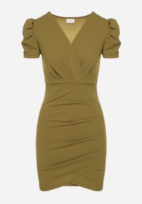 Born2be - Jasnozielona Dopasowana Sukienka z Kopertowym Dekoltem Hallimea. Okazja: na imprezę. Typ kołnierza: dekolt kopertowy. Kolor: zielony. Wzór: aplikacja. Typ sukienki: kopertowe. Styl: klasyczny, elegancki #2