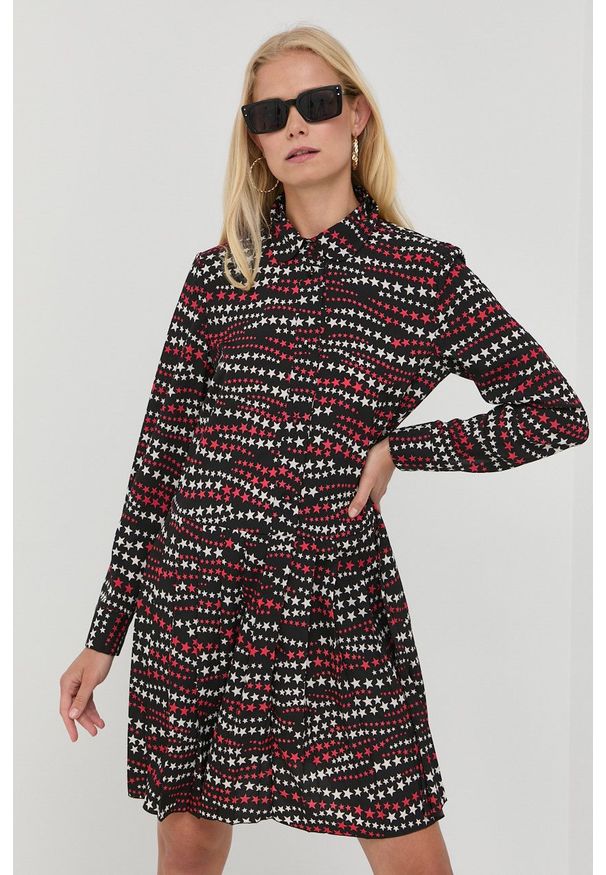Red Valentino sukienka kolor czarny mini rozkloszowana. Kolor: czarny. Materiał: tkanina. Długość rękawa: długi rękaw. Typ sukienki: rozkloszowane. Długość: mini