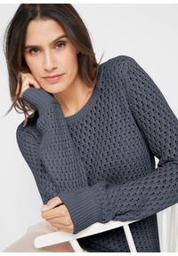 bonprix - Sweter w strukturalny wzór z mieszanki bawełny. Kolor: niebieski. Materiał: bawełna