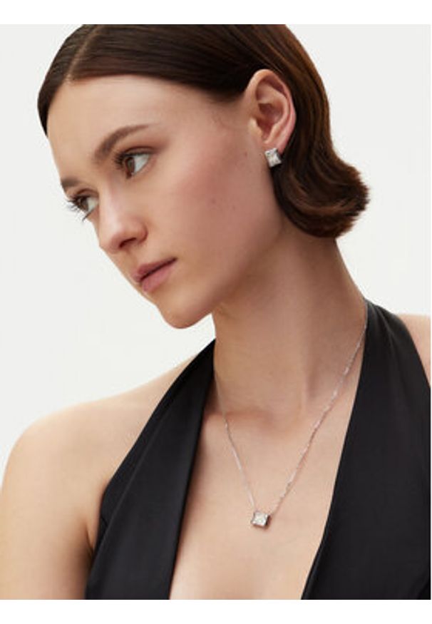 Guess Kolczyki JUBE05 174JW Srebrny. Materiał: metalowe. Kolor: srebrny