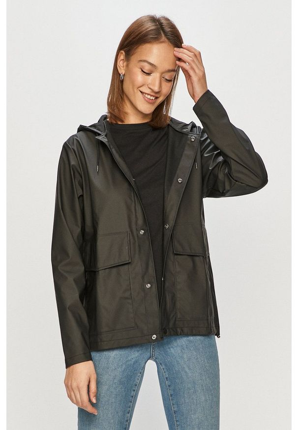Rains - Kurtka przeciwdeszczowa 1826 Short Hooded Coat. Okazja: na co dzień. Kolor: czarny. Styl: casual