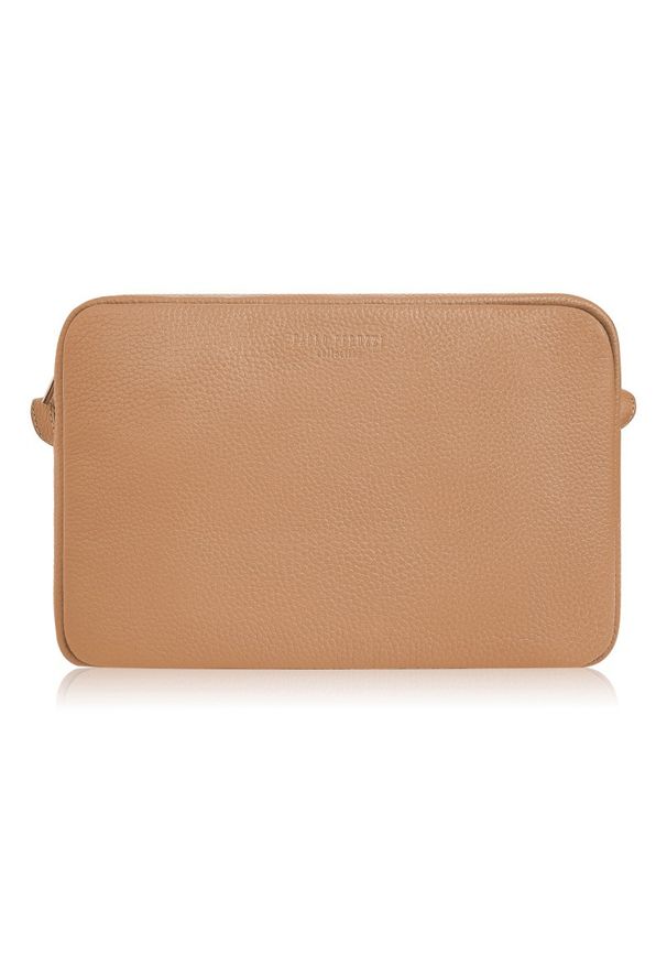 Pudełkowa listonoszka skórzana PAOLO PERUZZI IN-62-CG koniakowa. Sezon: lato. Materiał: skórzane. Styl: klasyczny, casual, elegancki. Rodzaj torebki: na ramię