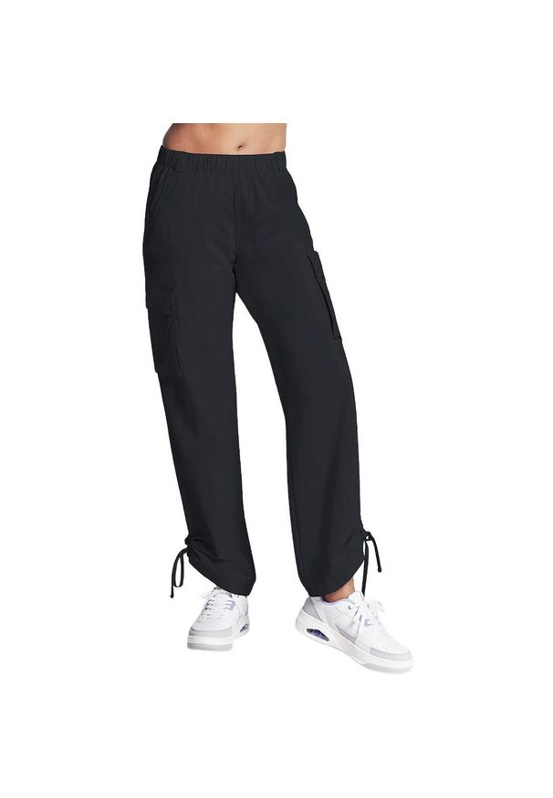 skechers - Spodnie Skechers Slip-ins Everywhere Cargo Pant, Kobiety. Kolor: niebieski. Materiał: nylon, materiał. Sport: fitness
