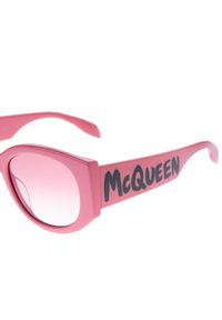 Alexander McQueen - ALEXANDER MCQUEEN - Różowe okulary z logo. Kolor: różowy, wielokolorowy, fioletowy