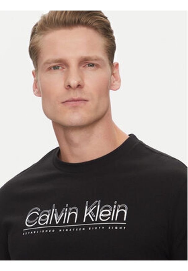 Calvin Klein T-Shirt Double Logo K10K114149 Czarny Regular Fit. Kolor: czarny. Materiał: bawełna