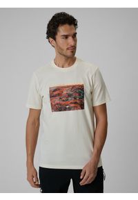 4f - 4F T-shirt regular z nadrukiem męski - biały M. Okazja: na co dzień. Kolor: biały. Materiał: materiał. Wzór: nadruk. Styl: casual, sportowy #1