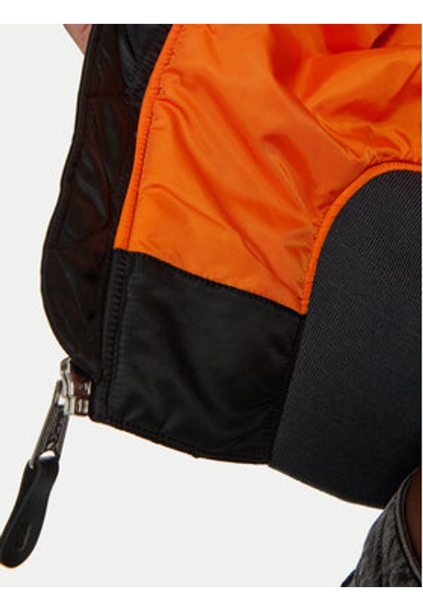 Alpha Industries Kurtka bomber 148003 Czarny Regular Fit. Kolor: czarny. Materiał: syntetyk