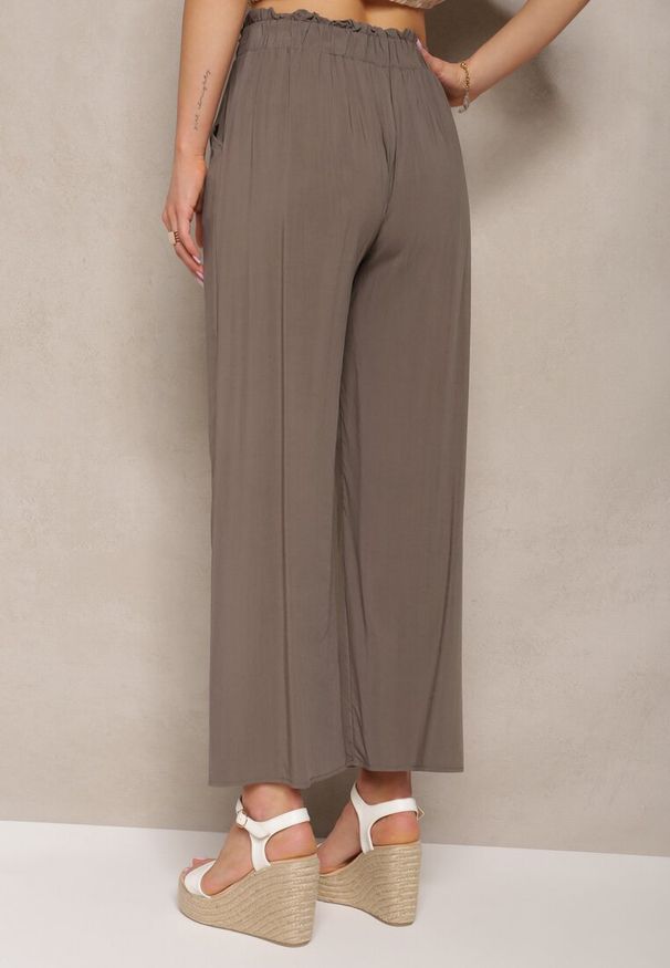 Renee - Brązowe Spodnie Karrill. Kolor: beżowy, brązowy. Materiał: wiskoza. Długość: długie. Sezon: lato. Styl: elegancki