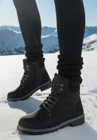 Born2be - Czarne Płaskie Klasyczne Traperki ze Sznurowaniem Lobanne. Kolor: czarny. Materiał: wełna, jeans. Sezon: zima, jesień. Styl: klasyczny #1