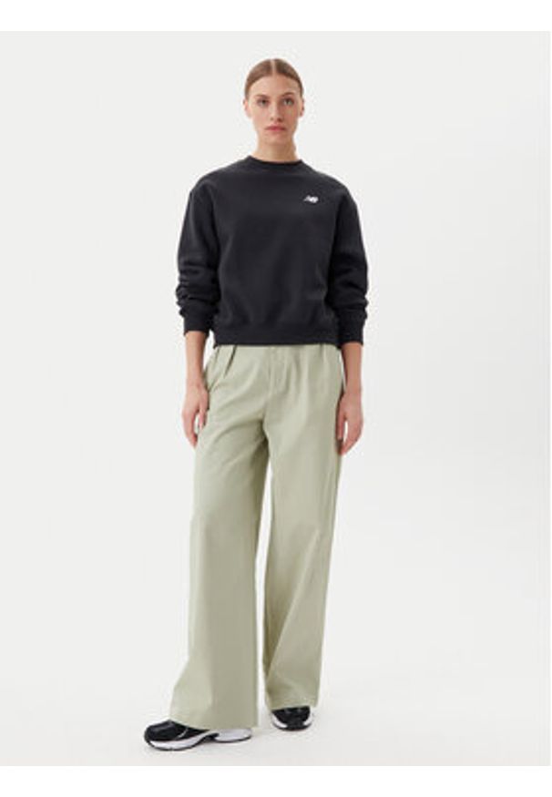 New Balance Bluza WT51949 Czarny Oversize. Kolor: czarny. Materiał: bawełna, syntetyk