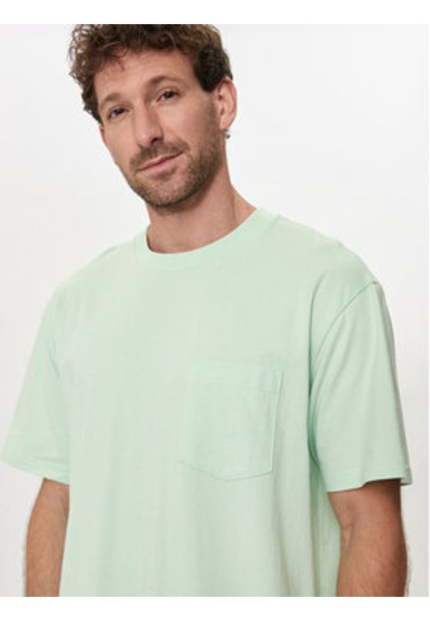 GAP - Gap T-Shirt 627101-00 Zielony Regular Fit. Kolor: zielony. Materiał: bawełna
