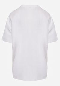Renee - Biały Oversizowy T-shirt z Bawełny Zdobiony Kwadratowymi Aplikacjami Evesilea. Okazja: na co dzień. Kolor: biały. Materiał: bawełna. Wzór: aplikacja. Styl: casual #6
