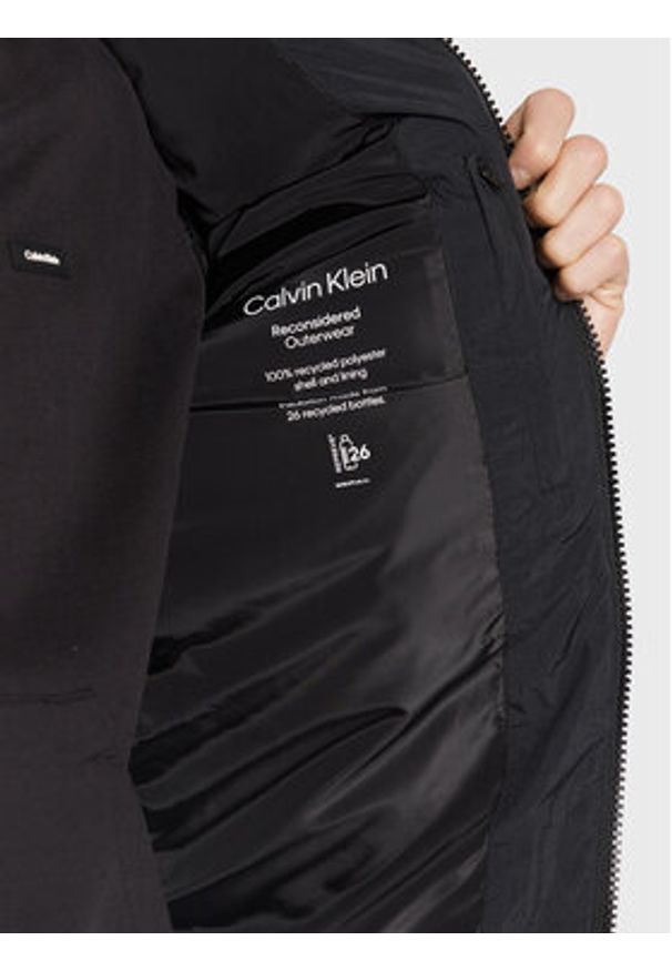 Calvin Klein Kurtka zimowa K10K110336 Czarny Regular Fit. Kolor: czarny. Materiał: syntetyk. Sezon: zima