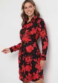 Born2be - Czarno-Czerwona Koszulowa Sukienka z Wiskozą w Kwiatowy Wzór z Dodatkowym Paskiem Ninira. Okazja: na spacer, na co dzień. Kolor: czarny. Materiał: wiskoza. Wzór: kwiaty. Typ sukienki: koszulowe. Styl: elegancki, casual, klasyczny #6