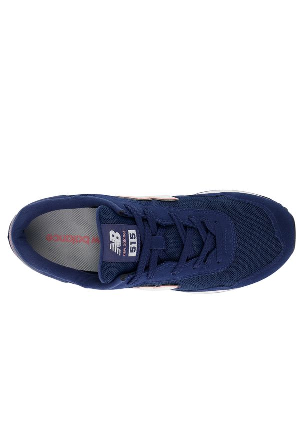 Buty dziecięce New Balance G5158OW – granatowe. Okazja: na uczelnię, na co dzień. Kolor: niebieski. Materiał: materiał, syntetyk. Szerokość cholewki: normalna