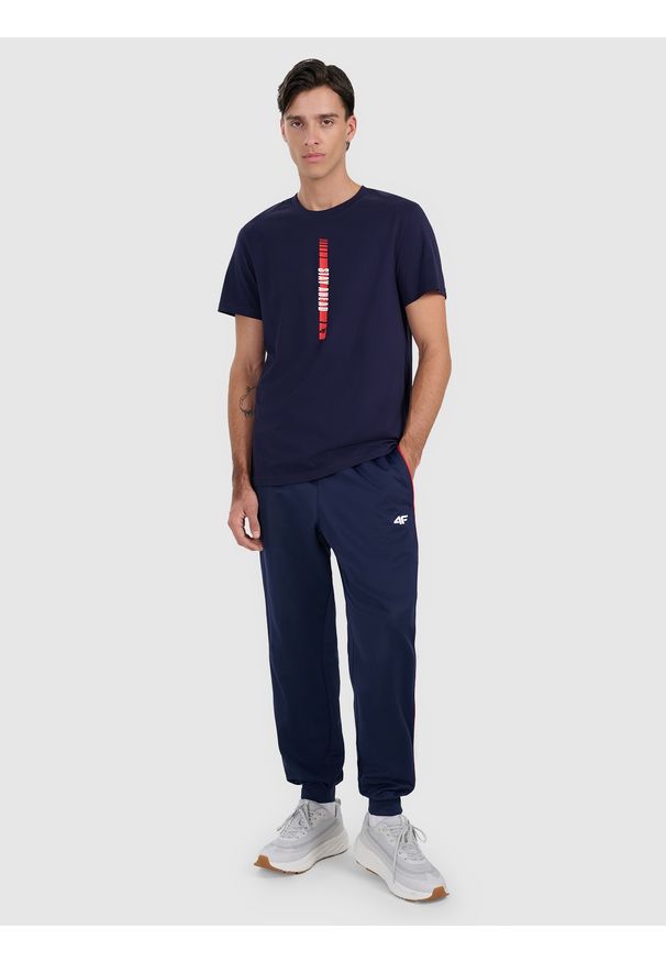 4f - 4F T-shirt regular z nadrukiem męski - granatowy S. Okazja: na co dzień. Kolor: niebieski. Materiał: bawełna, materiał. Wzór: nadruk. Styl: casual