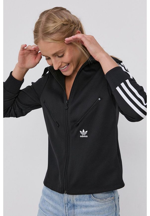 adidas Originals Bluza damska kolor czarny gładka. Okazja: na plażę, na co dzień. Kolor: czarny. Materiał: dzianina, materiał. Wzór: gładki. Styl: casual